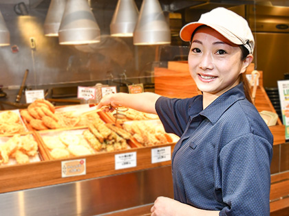 さぬき麺屋 アリオ鷲宮直売所のアルバイト・パート風景１